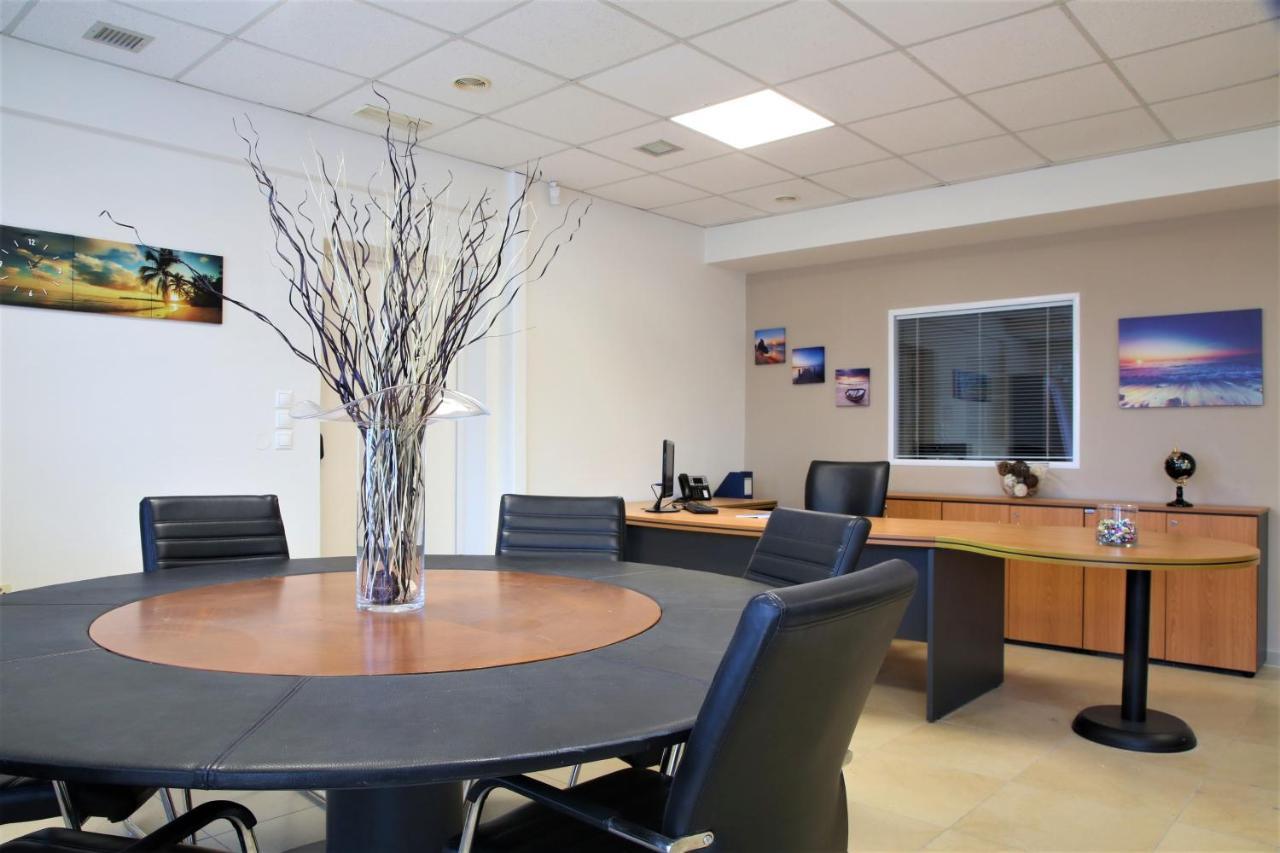 Markópoulon Gk Airport Suites - Free Shuttle By Gk Properties מראה חיצוני תמונה